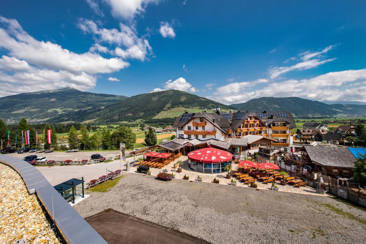 Grizzly Sport & Motorrad Resort Санкт Маргаретен им Лунгау Екстериор снимка