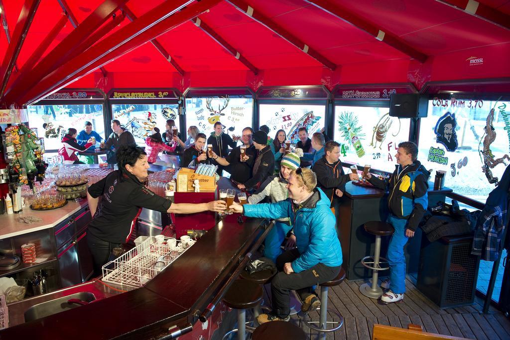 Grizzly Sport & Motorrad Resort Санкт Маргаретен им Лунгау Екстериор снимка